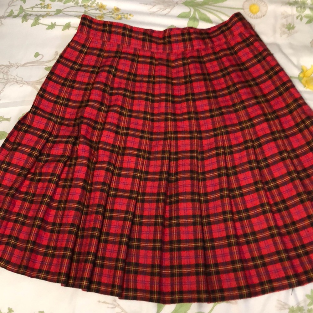 Vintage 90’s plaid mini school girl skirt